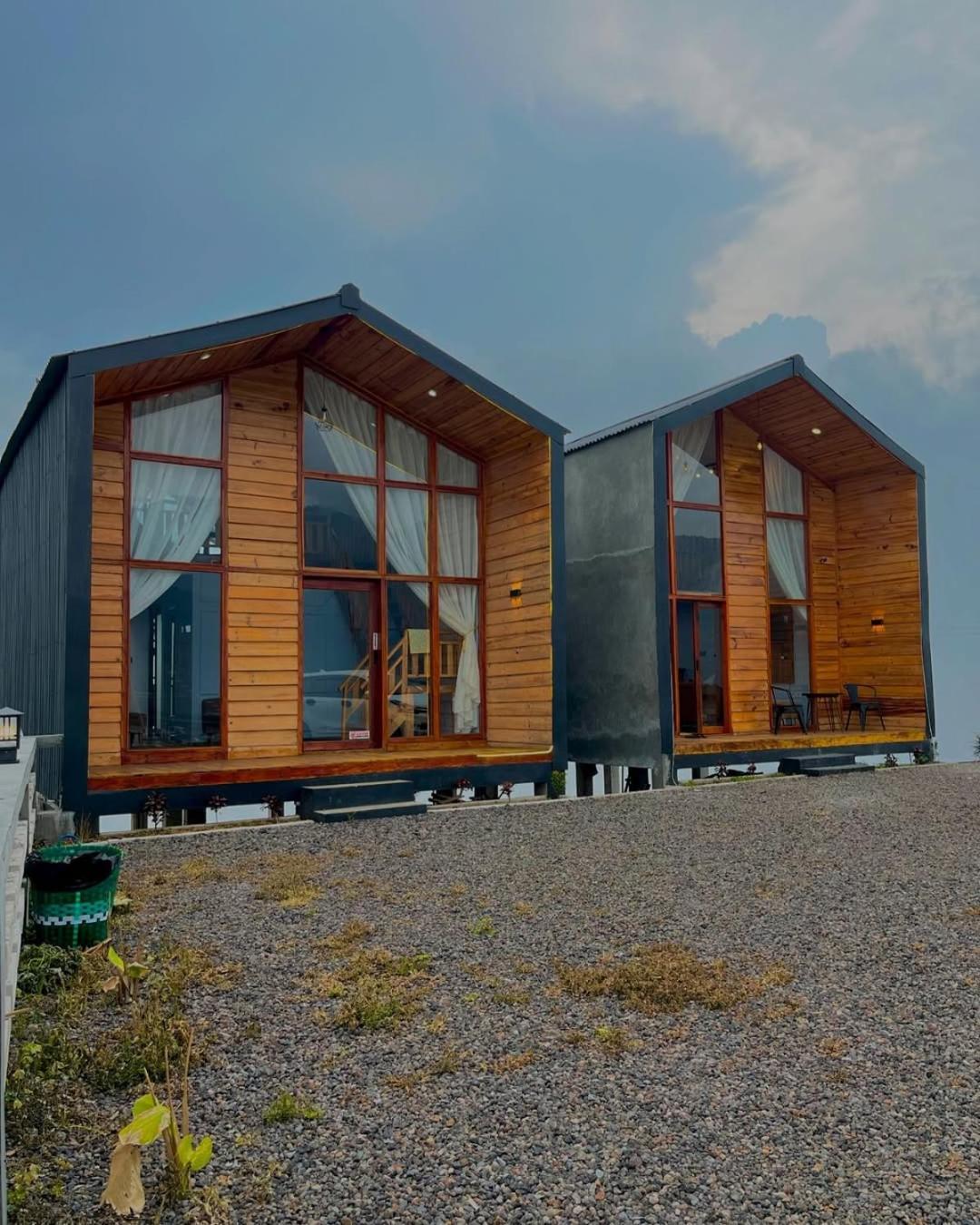 Tower Hill Cabin Dieng Exterior photo