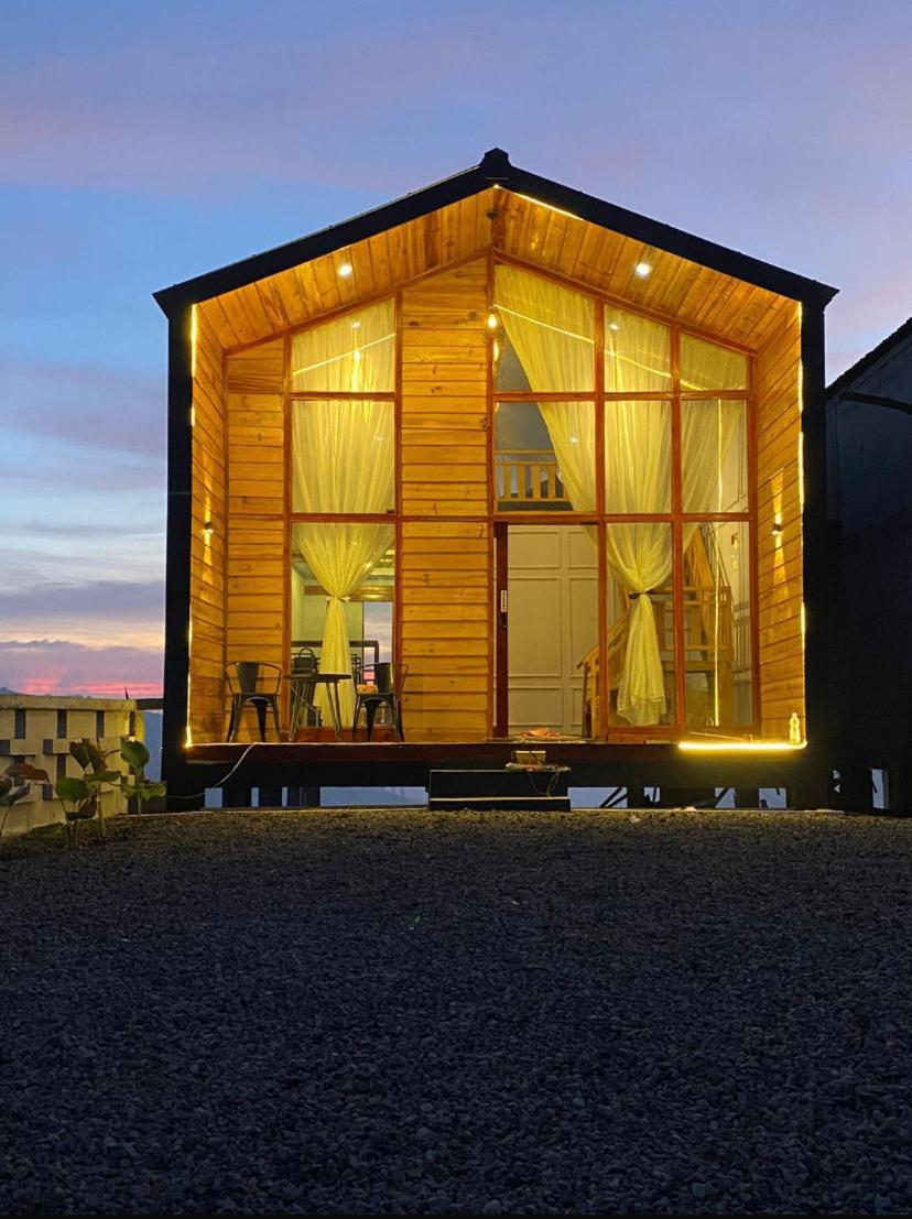 Tower Hill Cabin Dieng Exterior photo